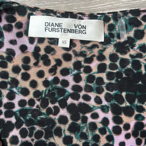 DVF  Viviette wrap-effect ruched printed stretch mesh mini dress - Picture 9 of 11